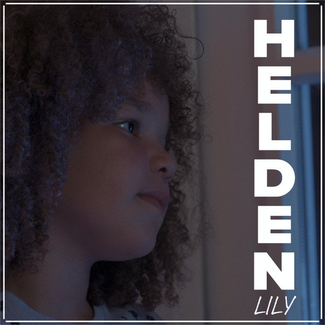Helden hitsingle van Lily Richardson in de Kidz Super Chartz!